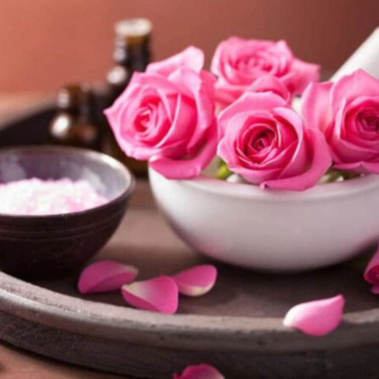 ماسک هیدروژلی گلبرگ گل رز حجم 500 گرمی