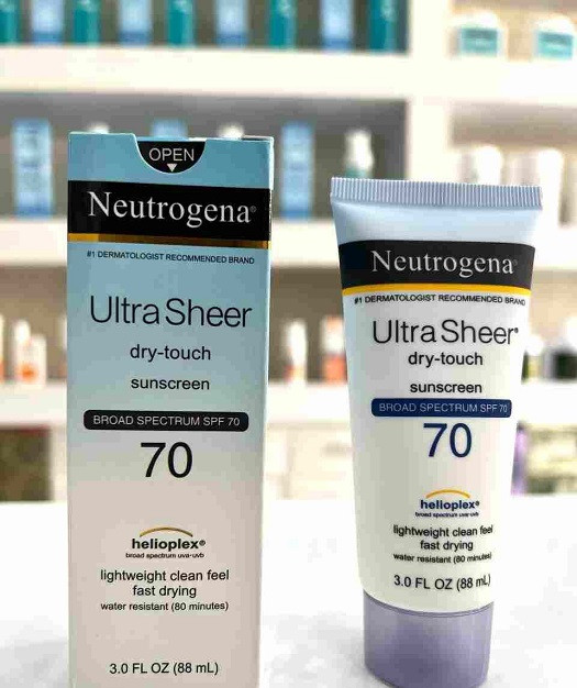 کرم ضد آفتاب نوتروژینا مدل Ultra Sheer 70 حجم 88 میلی لیتر