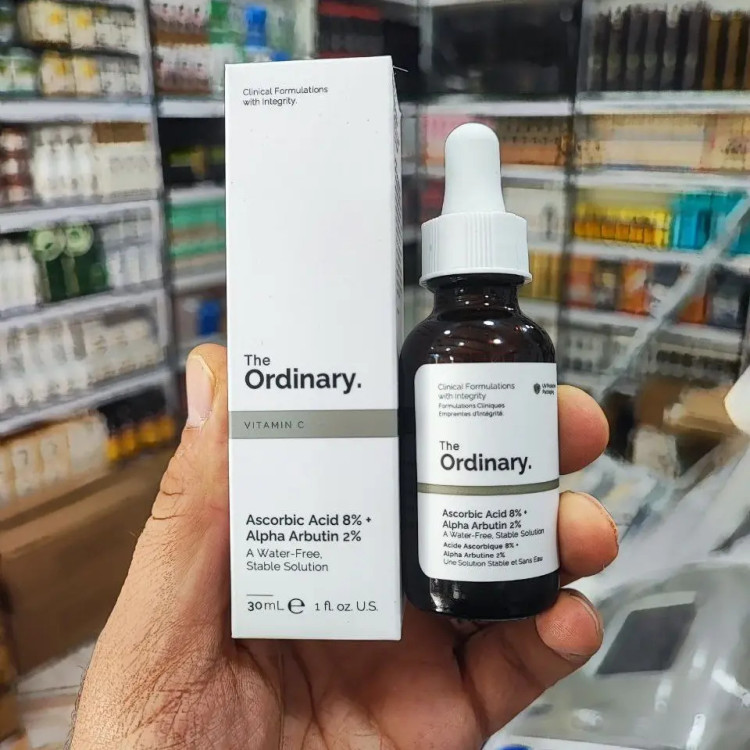 سرم آسکوربیک اسید 8درصد و آلفا آربوتین 2درصد اوردینری حجم 30 میل The Ordinary Ascorbic Acid 8 and Alpha Arbutin 2