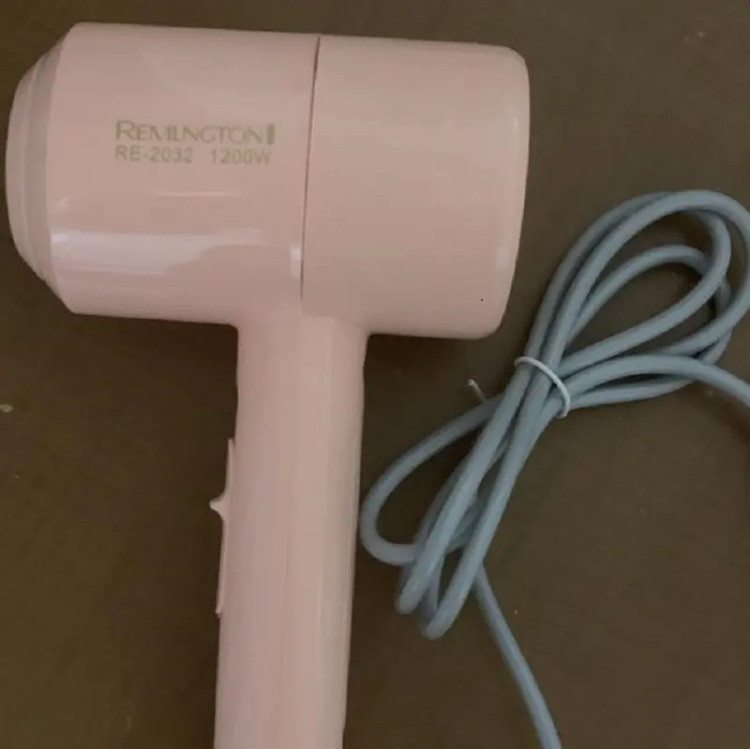 سشوار مسافرتی رمینگتون 2032 Remington