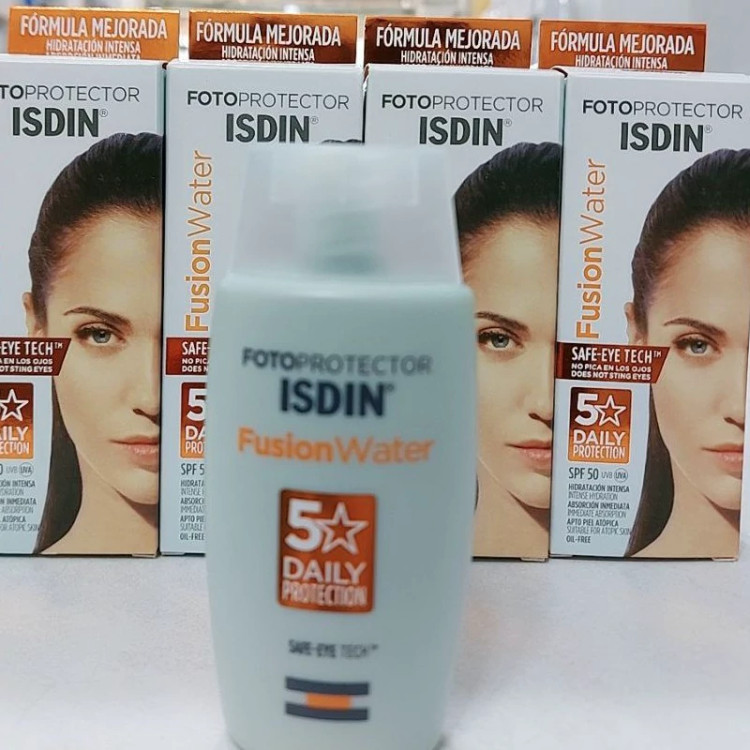 ضد آفتاب ایزدین فیوژن واتر SPF50 حجم 50 میل