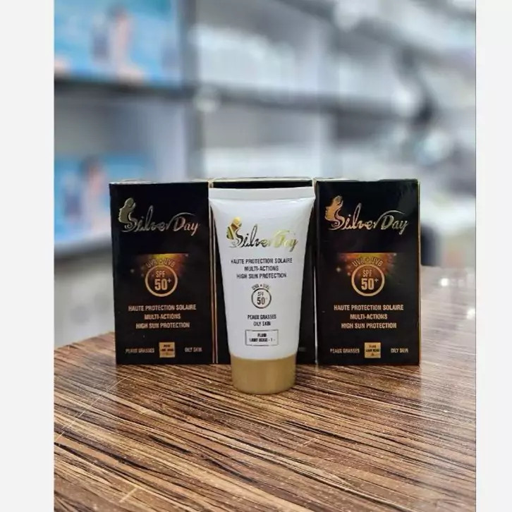 کرم ضد آفتاب رنگی سیلور دی spf50
