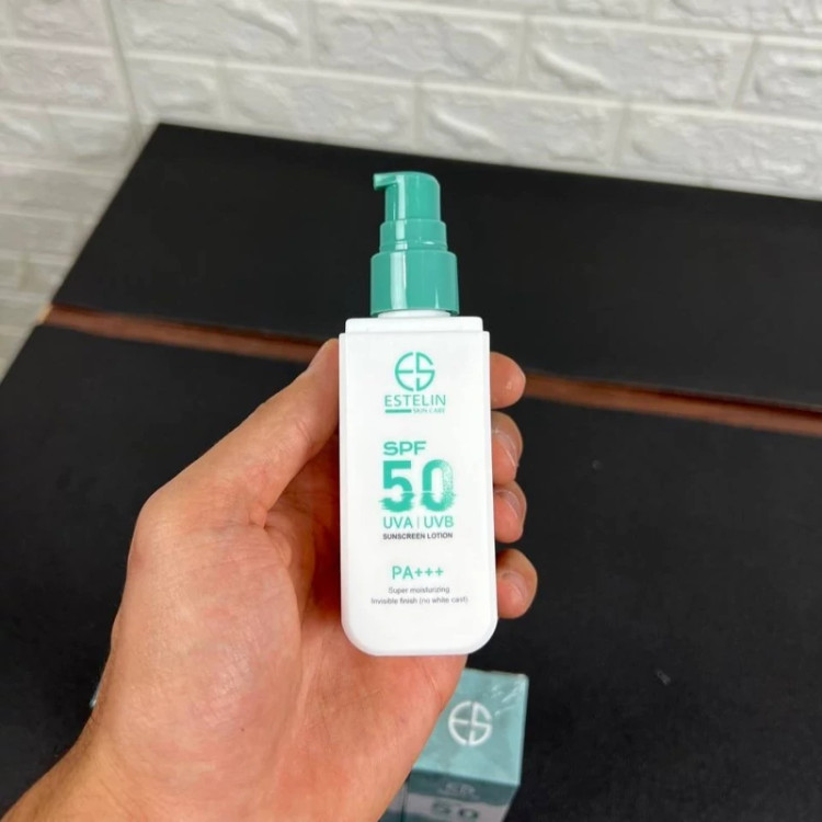 لوسیون ضدآفتاب استلین SPF50 مرطوب کننده و آبرسان