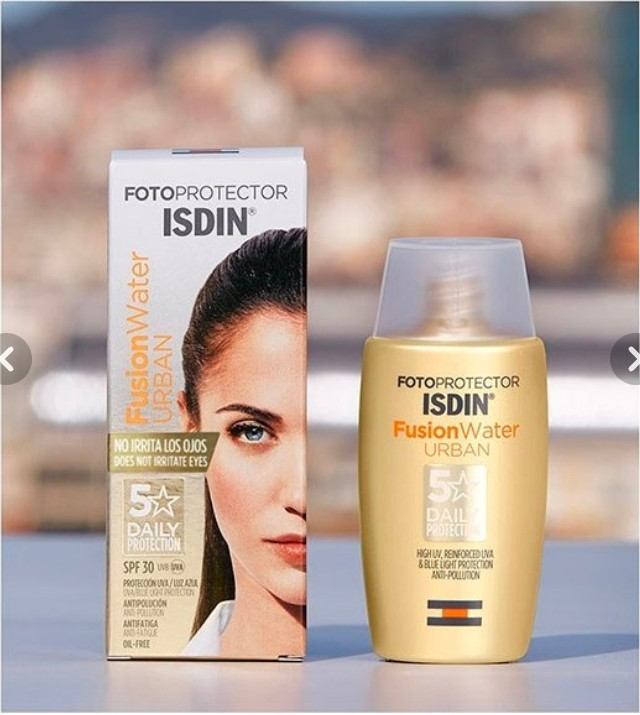 کرم ضد آفتاب اوربان فیوژن واتر ایزدین SPF30 حجم ۵۰ میل بی رنگ