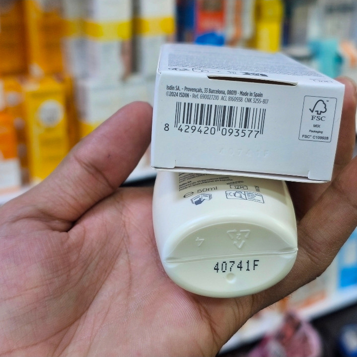 ضد آفتاب اکتیو یونیفای فوتو اولترا ایزدین حجم 50 میل (طرح جدید)